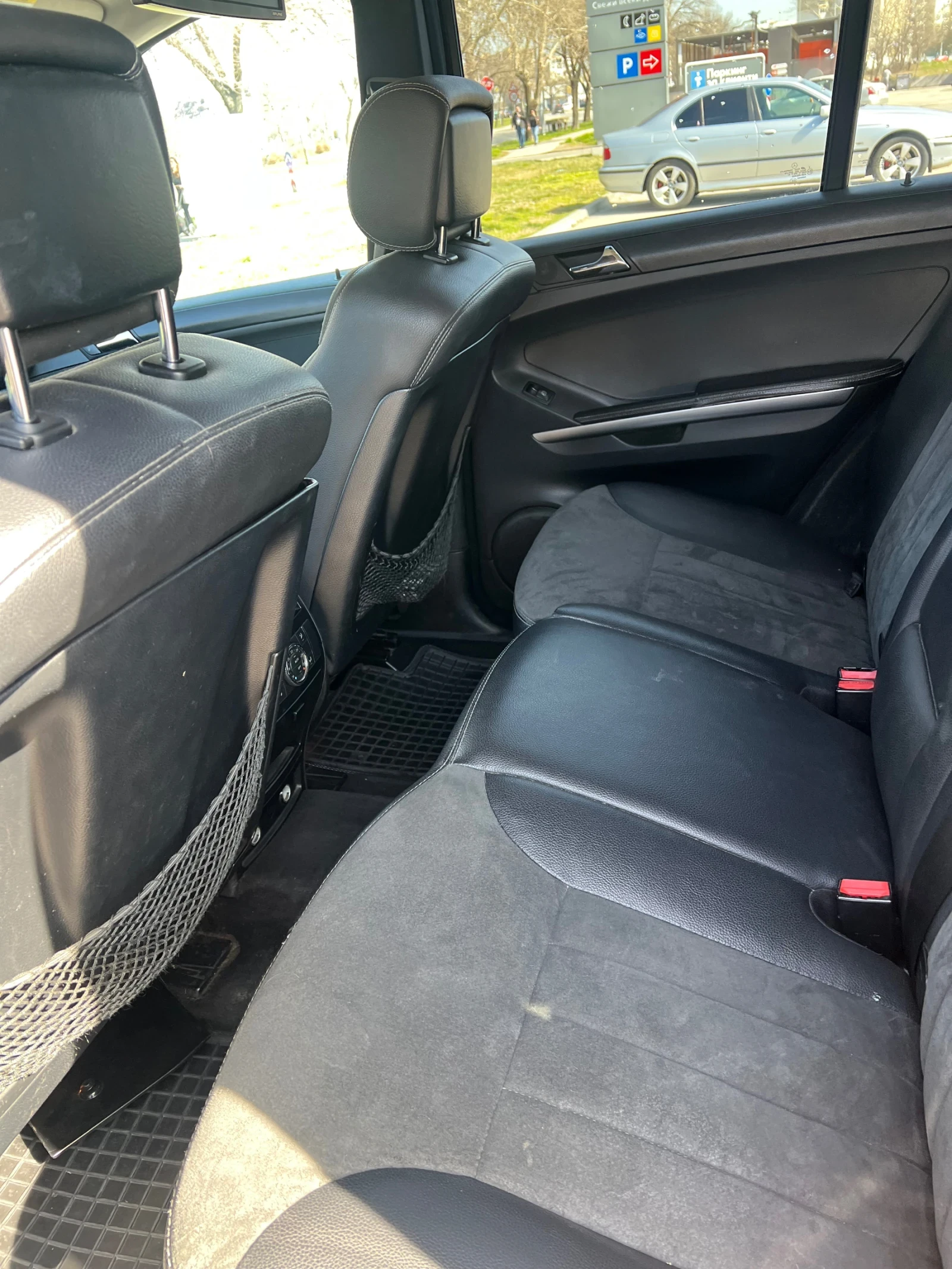 Mercedes-Benz ML 320, снимка 7 - Автомобили и джипове - 55691740