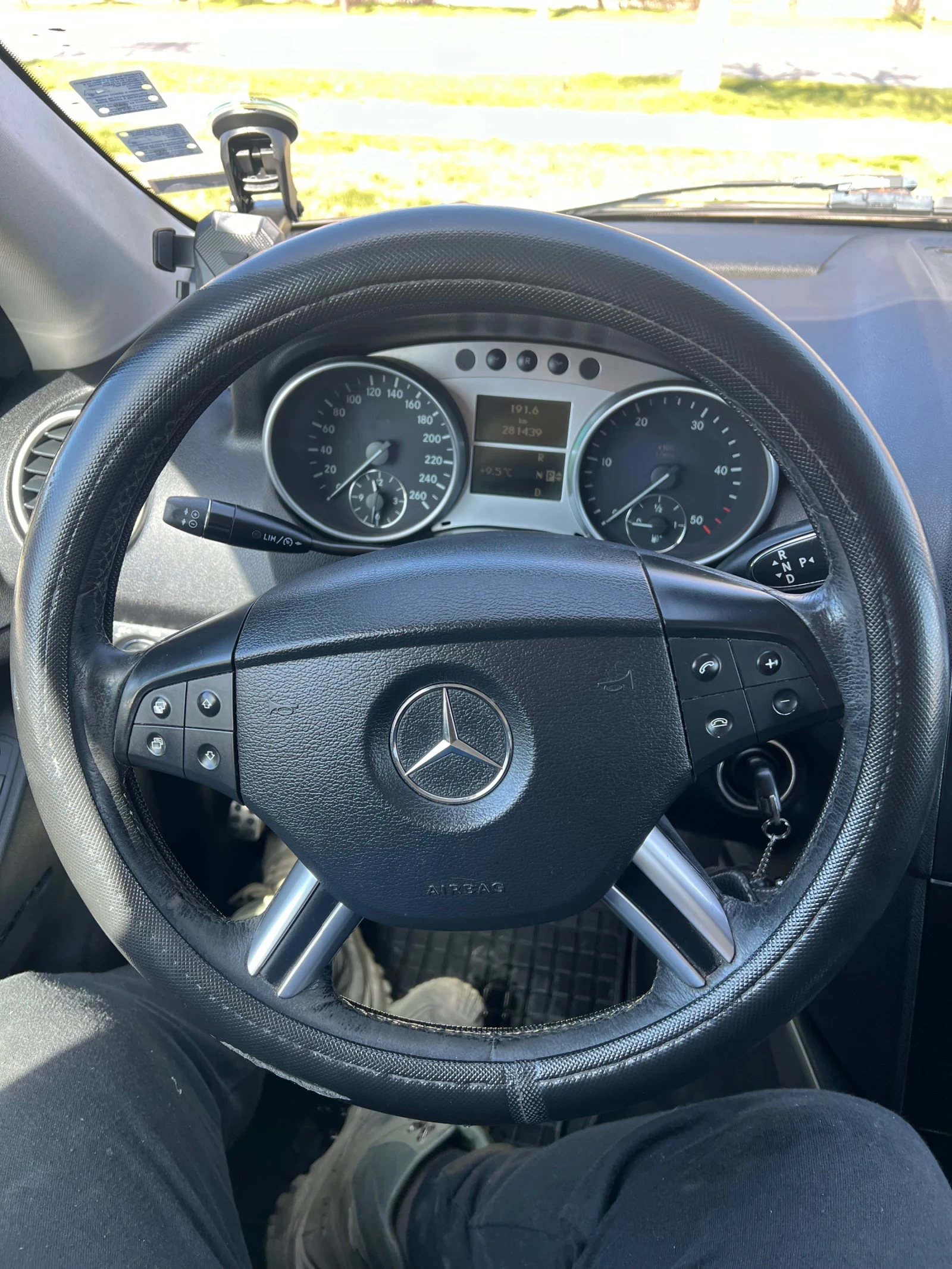 Mercedes-Benz ML 320, снимка 12 - Автомобили и джипове - 55691740