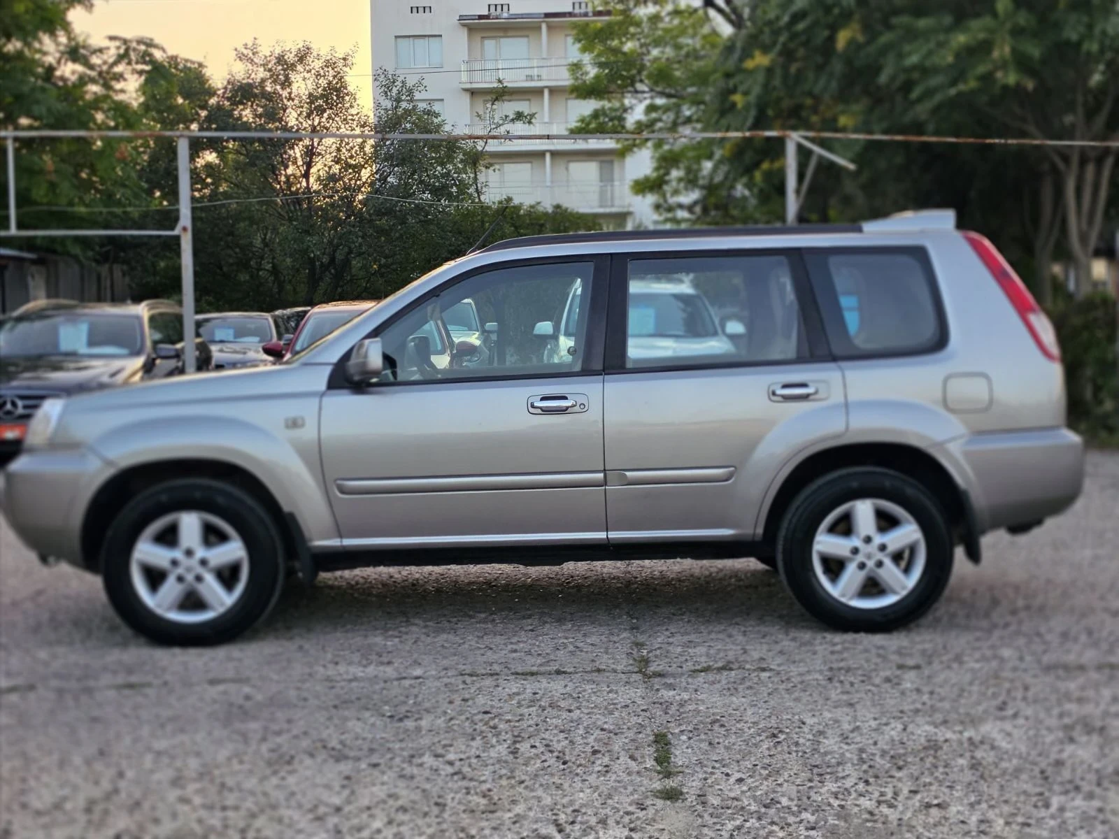 Nissan X-trail, снимка 8 - Автомобили и джипове - 55920414