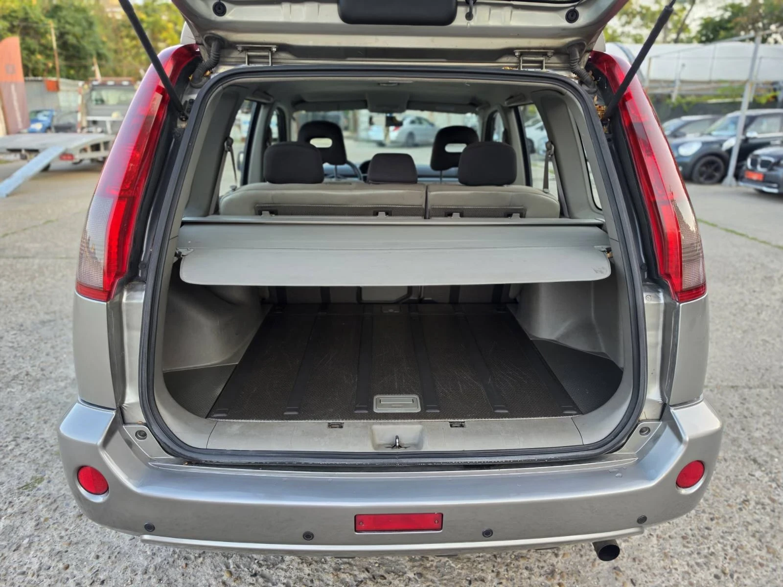 Nissan X-trail, снимка 12 - Автомобили и джипове - 55920414