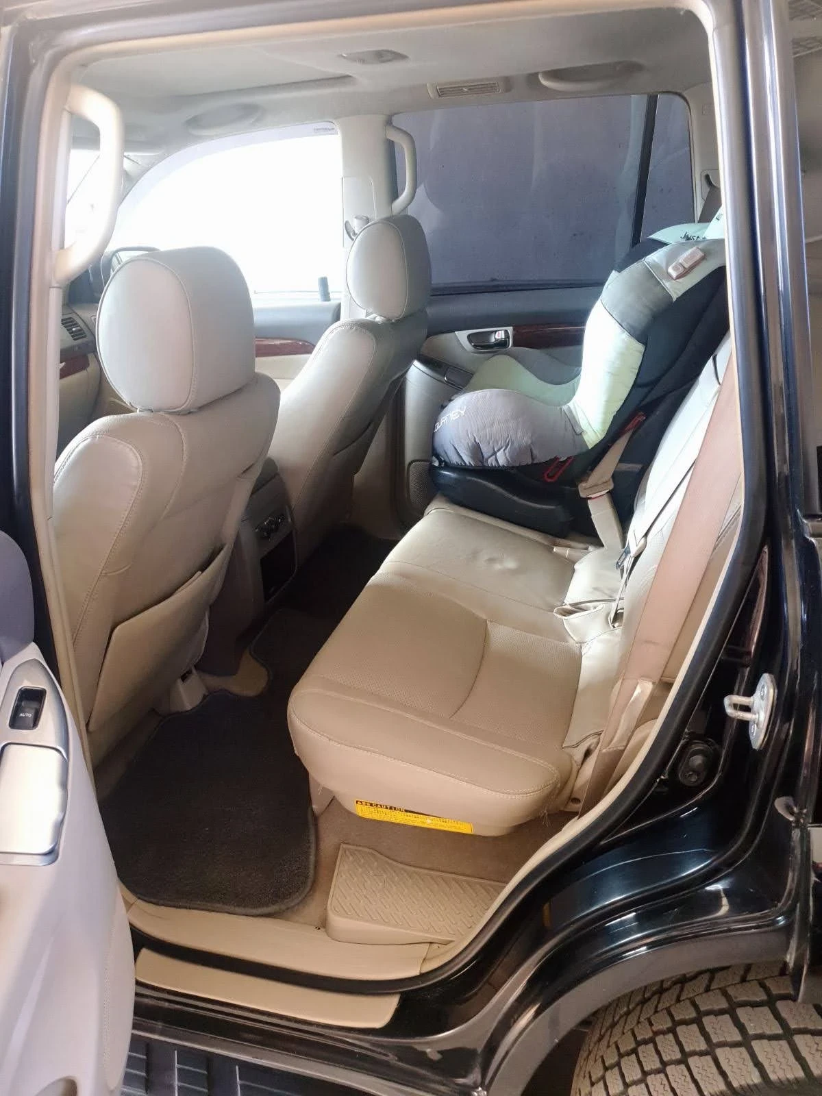 Toyota Land cruiser 3.0 D4D, снимка 6 - Автомобили и джипове - 55939664