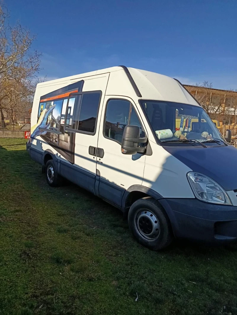 Iveco Daily, снимка 1 - Бусове и автобуси - 49435945