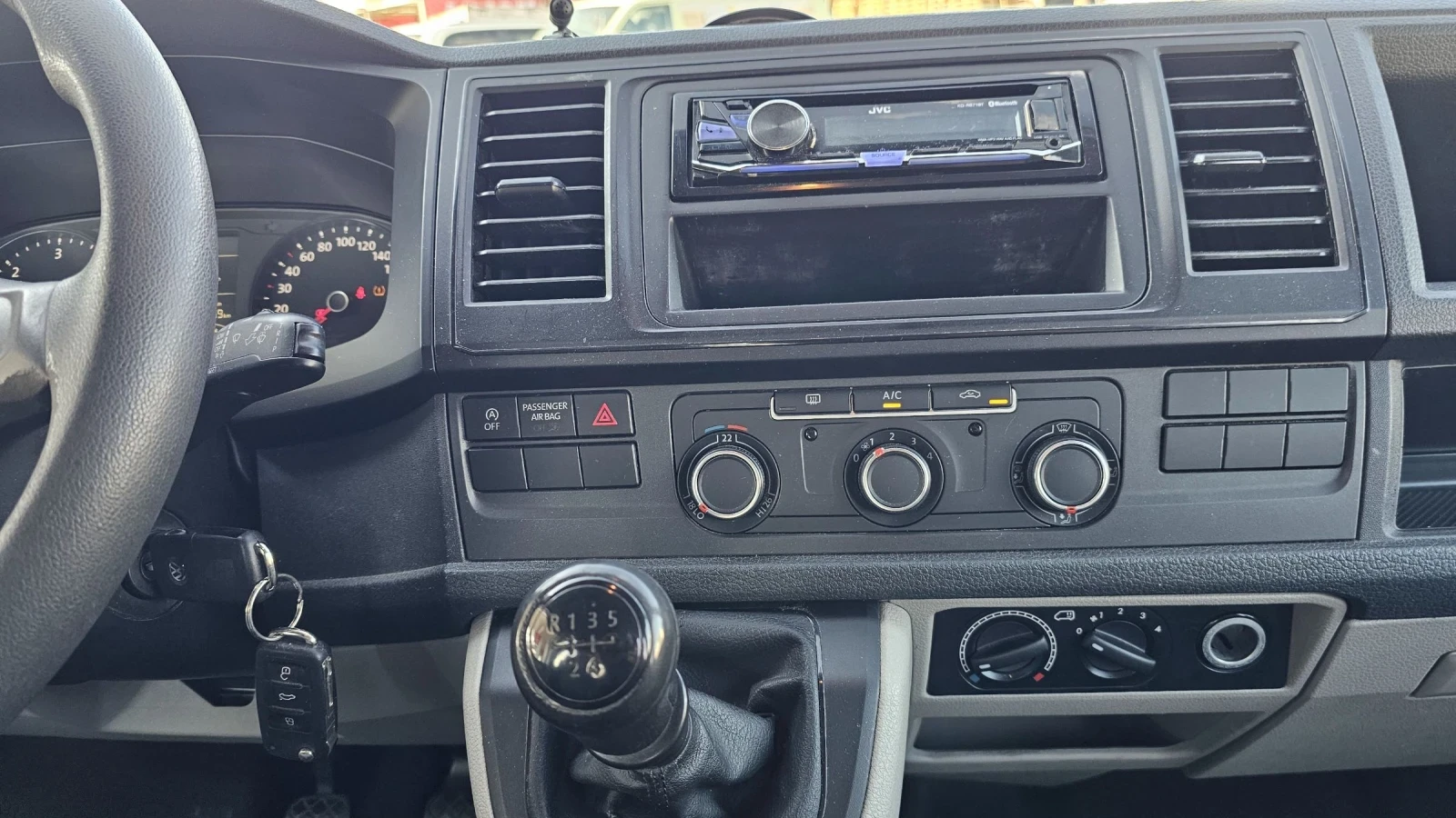 VW Transporter Т6- XXL-9 места /клима - изображение 9