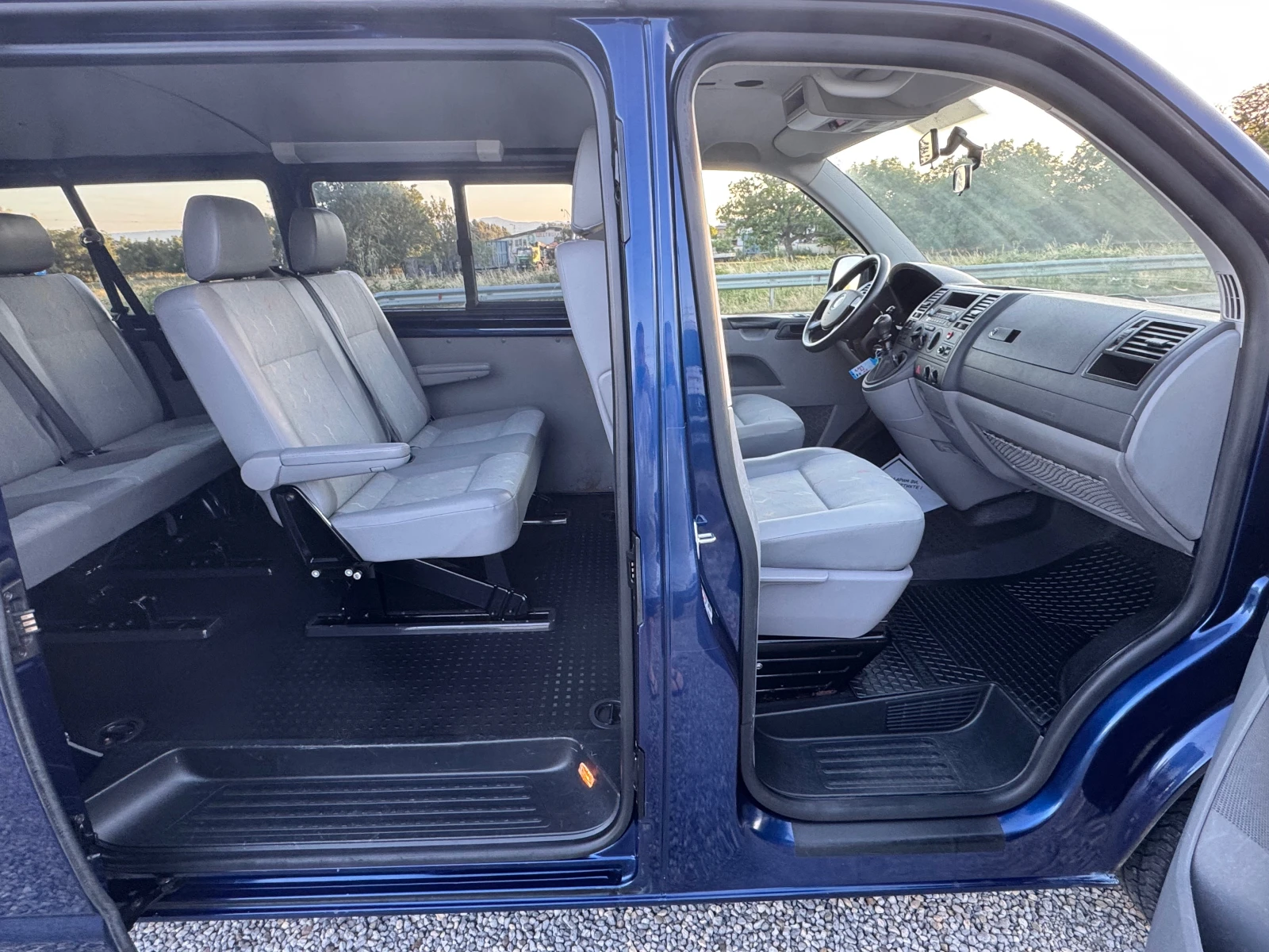 VW T5 2.5TDI* Пътнически* Немски* Макси* Полицейски* Кли, снимка 15 - Бусове и автобуси - 55246204