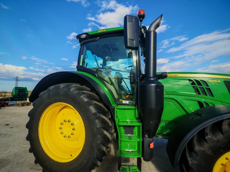 Трактор John Deere 6195R лизинг с първоначална вноска 20 %, снимка 4 - Селскостопанска техника - 52338896