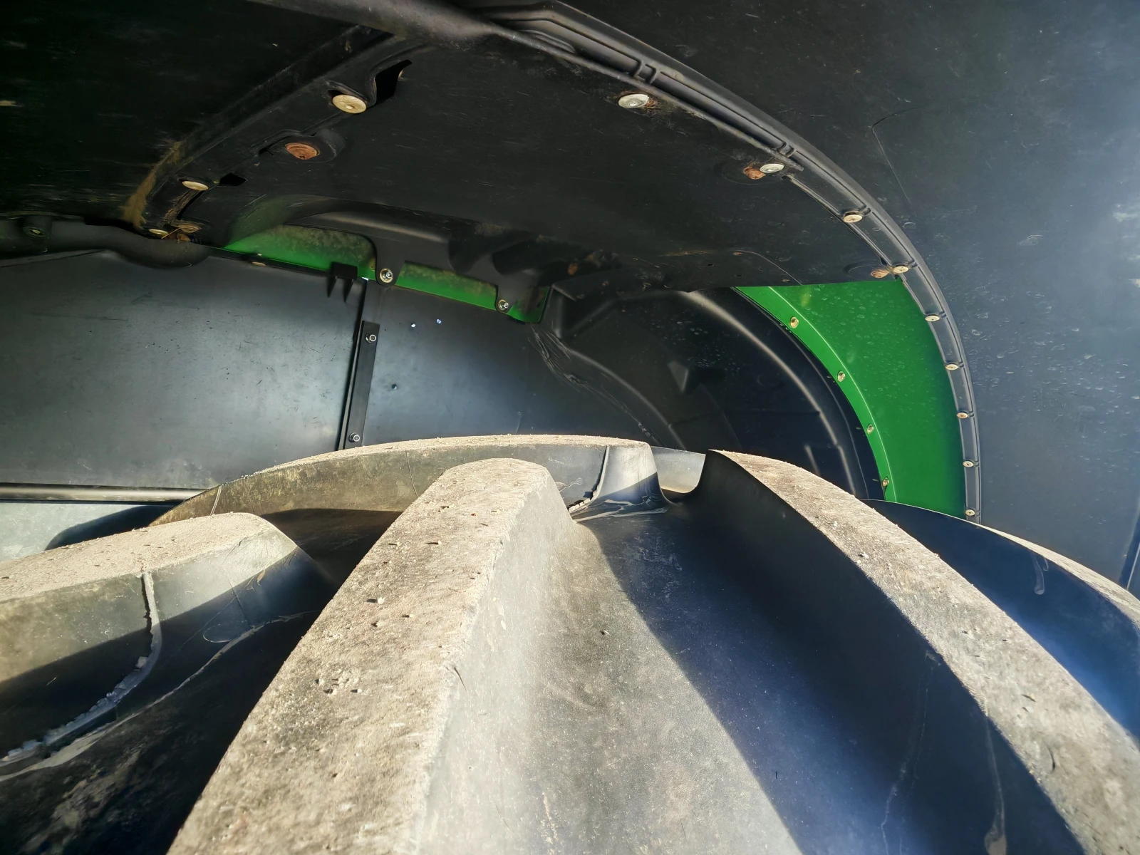 Трактор John Deere 6195R лизинг с първоначална вноска 20 % - изображение 10