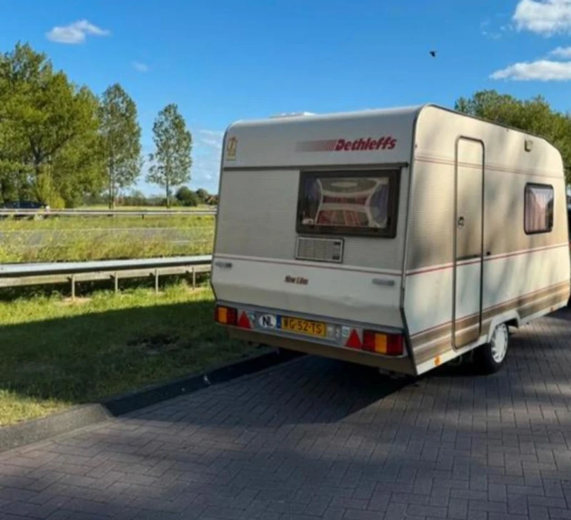 Каравана Dethleffs New Line 395 RT 2 A, снимка 3 - Каравани и кемпери - 52678133