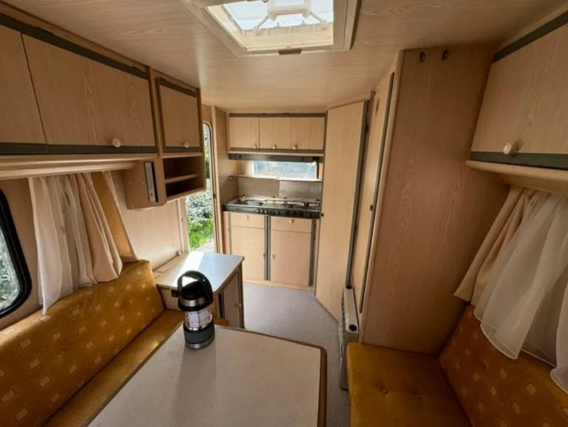 Каравана Dethleffs New Line 395 RT 2 A, снимка 10 - Каравани и кемпери - 52678133