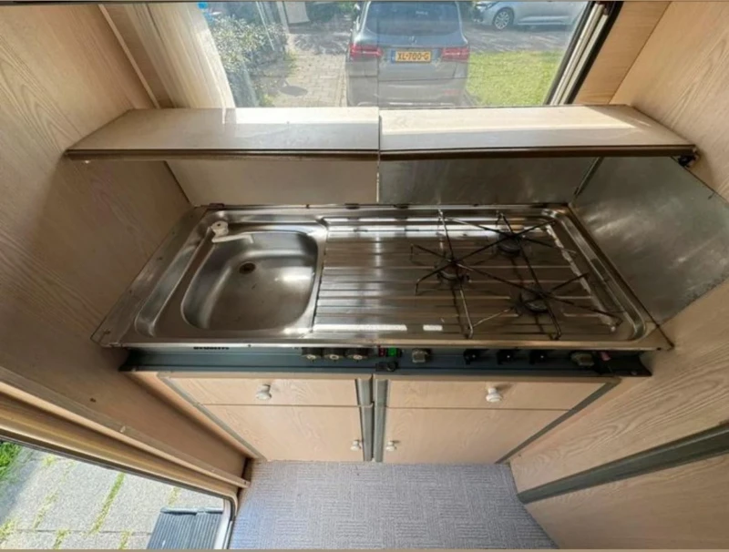 Каравана Dethleffs New Line 395 RT 2 A, снимка 13 - Каравани и кемпери - 52678133