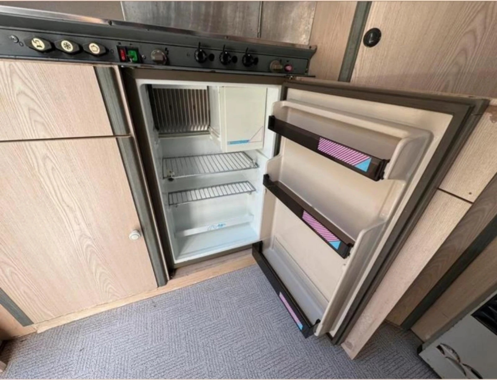  Dethleffs New Line 395 RT 2 A | Mobile.bg   14