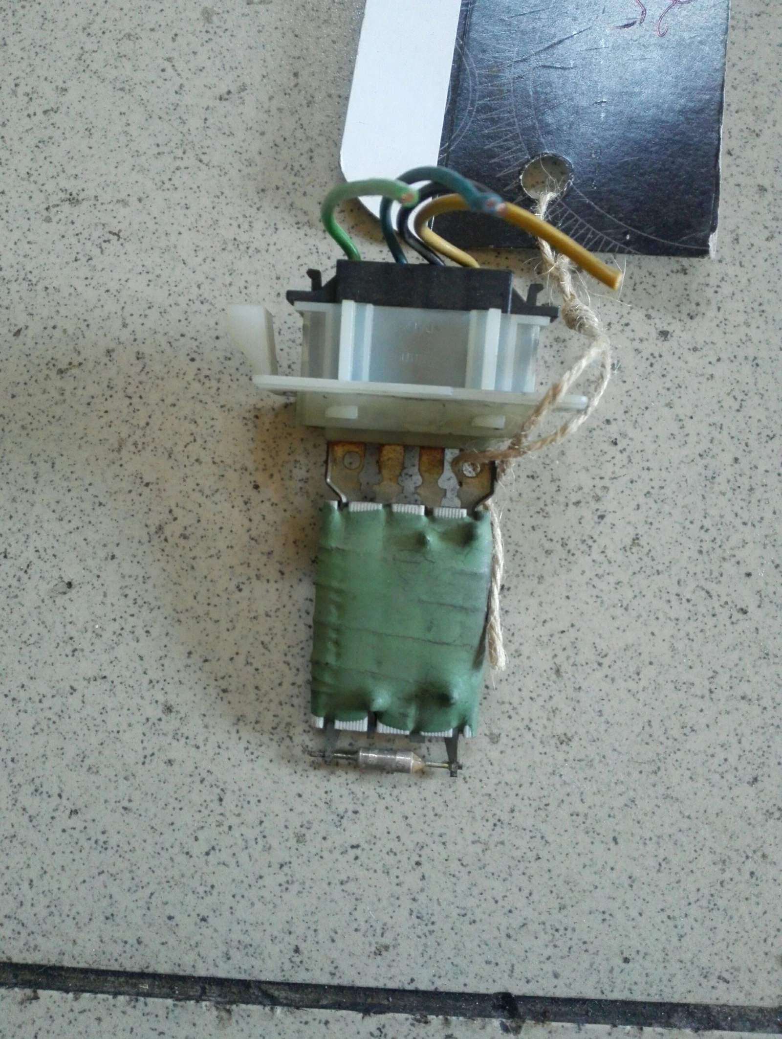 ������� ����� ���� ����� � 1.7��� | Mobile.bg � ����������� 1