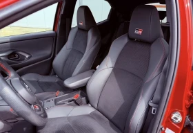 Toyota Yaris Hibrid, GR, 22000 km, снимка 11