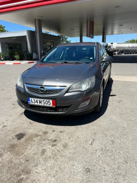 Opel Astra J, снимка 1