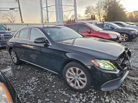 Mercedes-Benz E 300 4MATIC, снимка 4