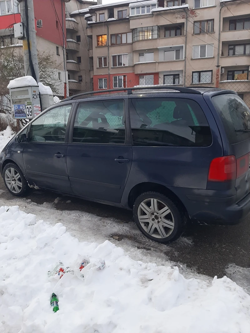 VW Sharan 1.8 турбо , снимка 3 - Автомобили и джипове - 47077816