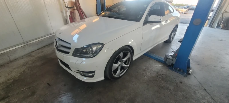 Mercedes-Benz C 220 220CDI, снимка 4 - Автомобили и джипове - 47917430