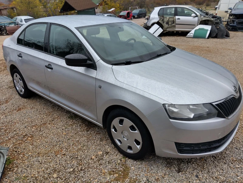 Skoda Rapid 1.2i, снимка 3 - Автомобили и джипове - 47991345