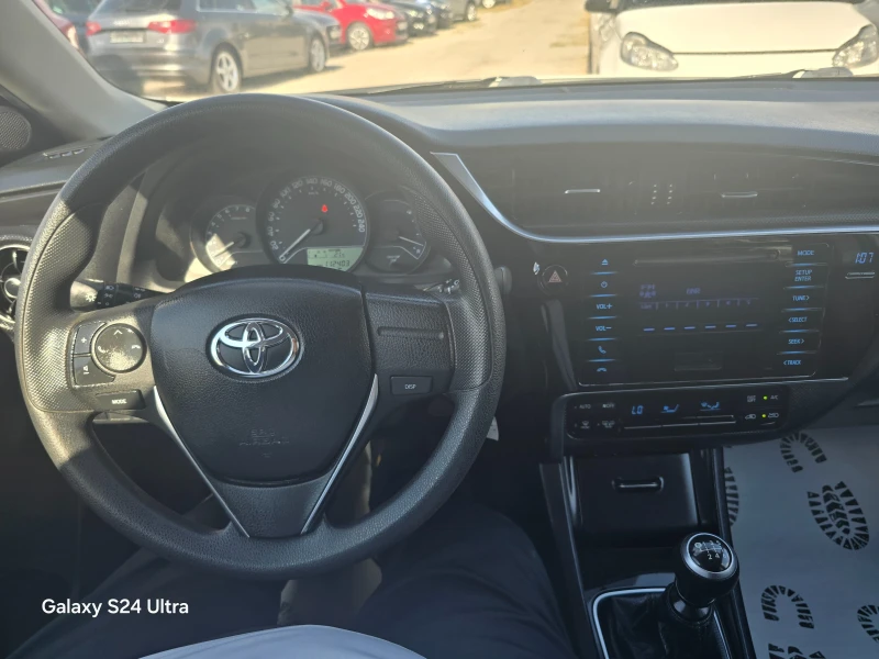 Toyota Auris 1.33VVTI-100K.C-EURO6, снимка 13 - Автомобили и джипове - 50233043