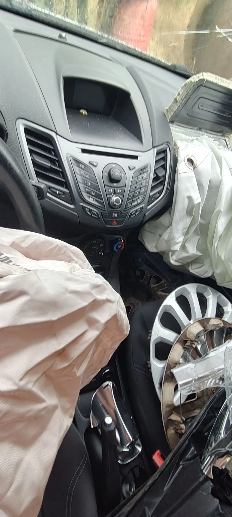 Ford Fiesta 1.2 102000km, снимка 12 - Автомобили и джипове - 51263012