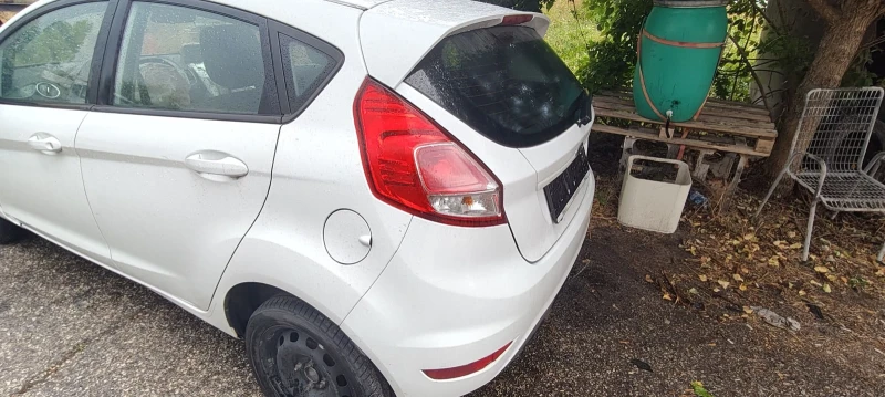 Ford Fiesta 1.2 102000km, снимка 5 - Автомобили и джипове - 51263012