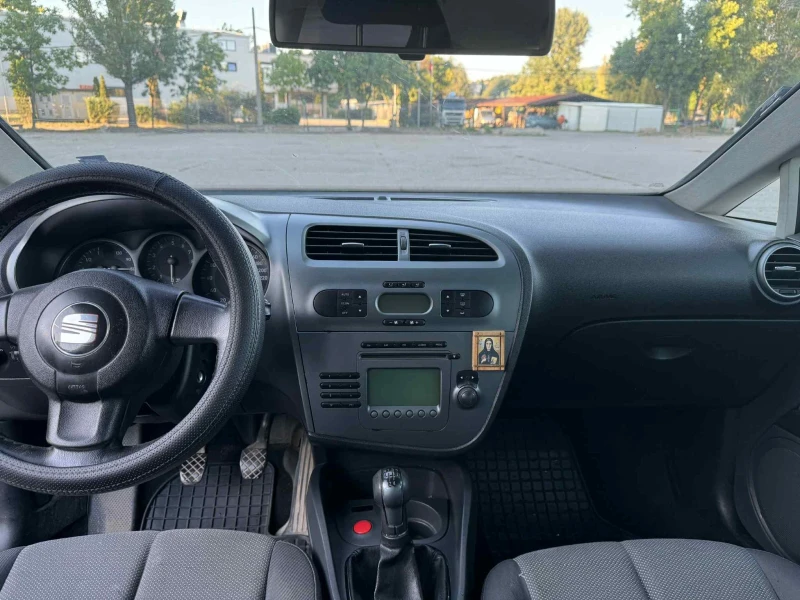 Seat Leon 1.6, снимка 11 - Автомобили и джипове - 52625977