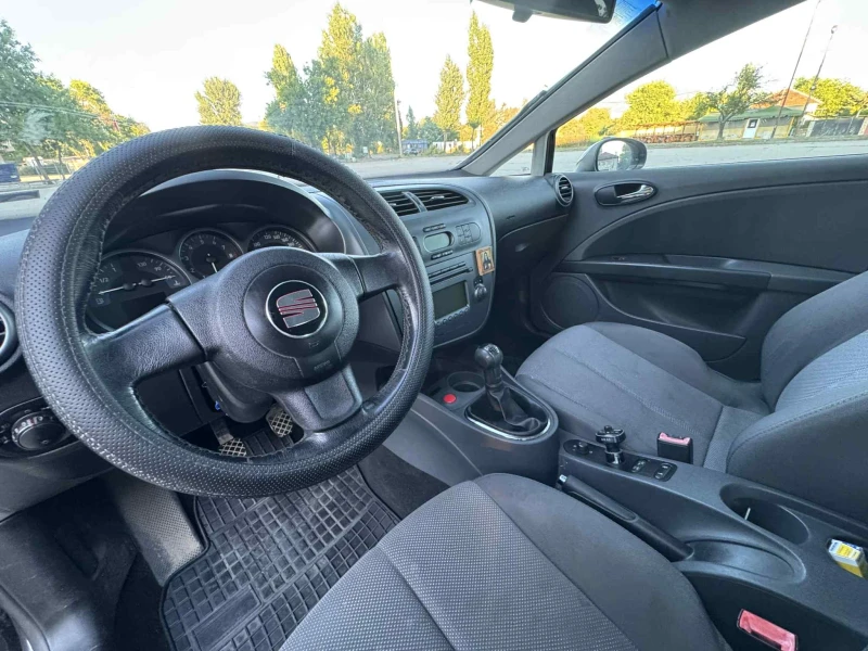 Seat Leon 1.6, снимка 14 - Автомобили и джипове - 52625977