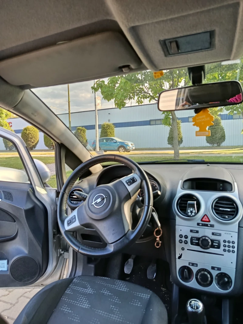 Opel Corsa, снимка 11 - Автомобили и джипове - 52378205