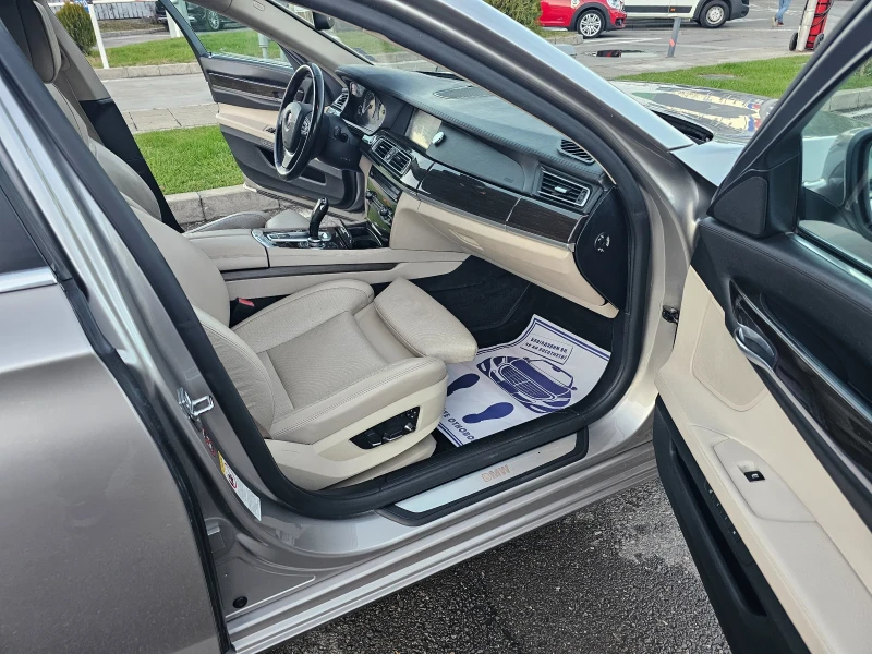 BMW 740, снимка 12 - Автомобили и джипове - 52617554