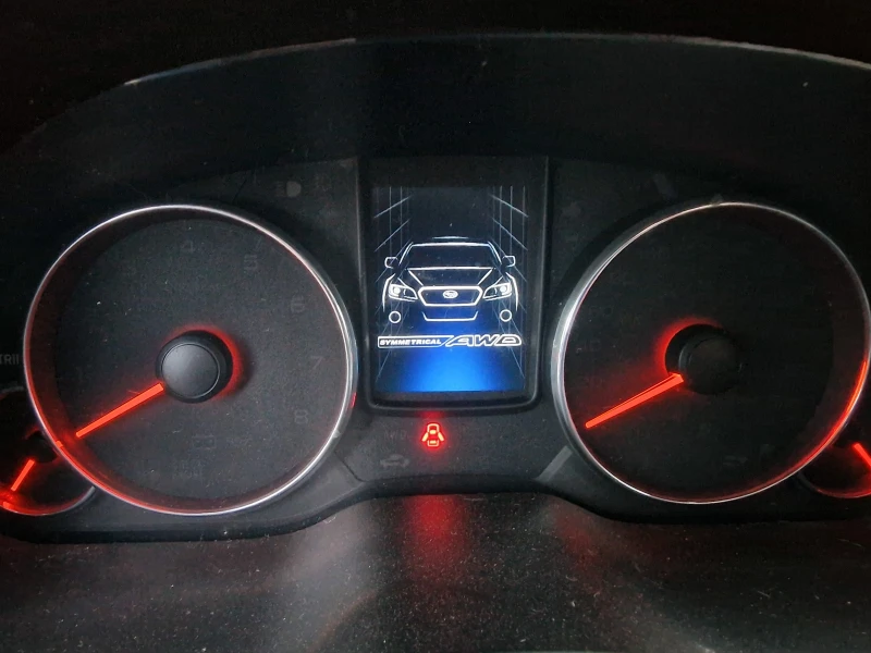 Subaru Outback 2.5i LIMITED EDITION, снимка 13 - Автомобили и джипове - 52775473