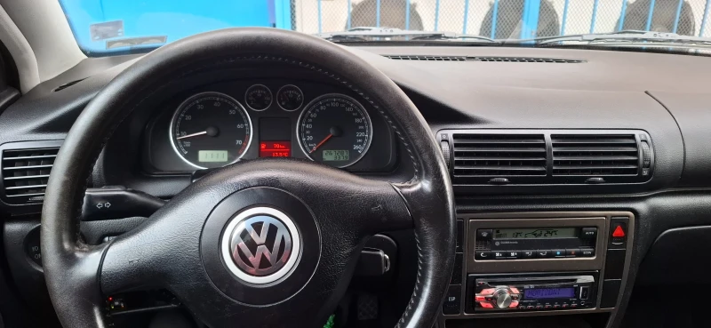 VW Passat, снимка 4 - Автомобили и джипове - 52798226