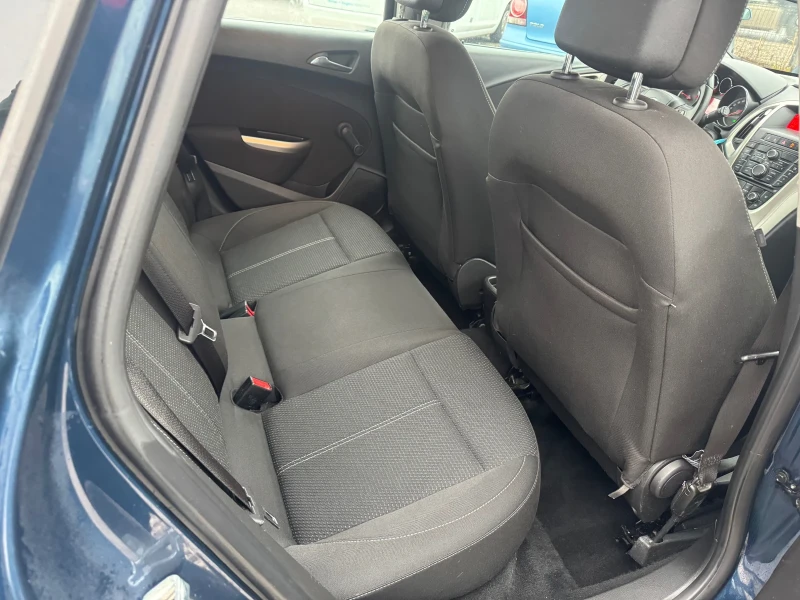 Opel Astra 1.7 CDTI 6ck KLIMATR , снимка 10 - Автомобили и джипове - 53561441