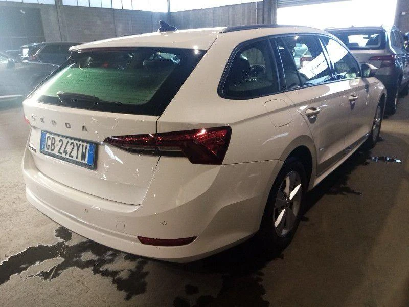 Skoda Octavia 1.5I* 150кс* 6ск*  - изображение 3