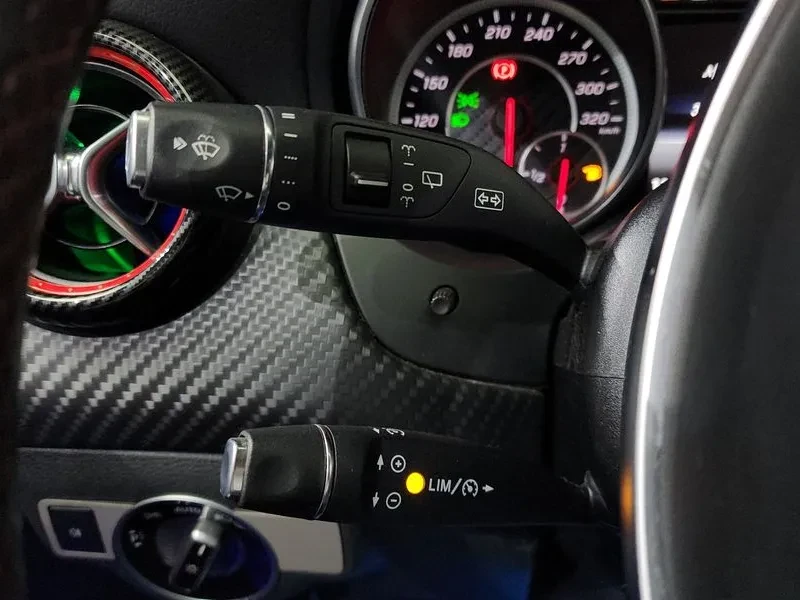 Mercedes-Benz A 45 AMG 4MATIC, снимка 15 - Автомобили и джипове - 55117173