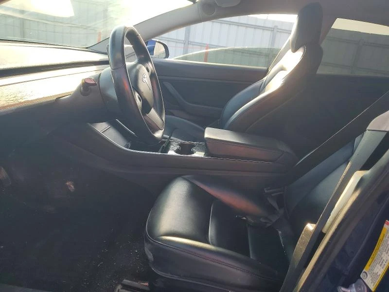 Tesla Model 3 / Застраховател / Carfax / Автокредит, снимка 7 - Автомобили и джипове - 56234579