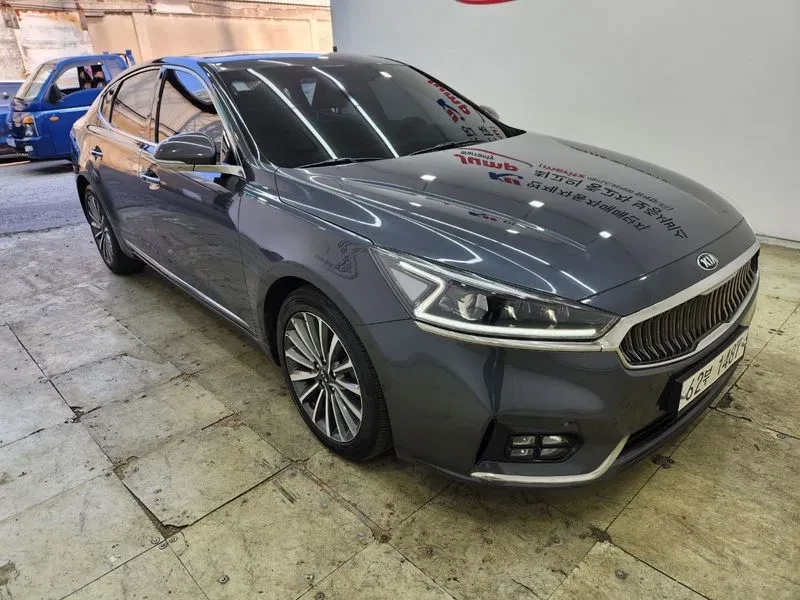 Kia K7 2.2 Diesel Limited, снимка 6 - Автомобили и джипове - 56304423