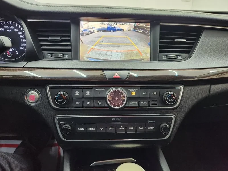 Kia K7 2.2 Diesel Limited, снимка 11 - Автомобили и джипове - 56304423