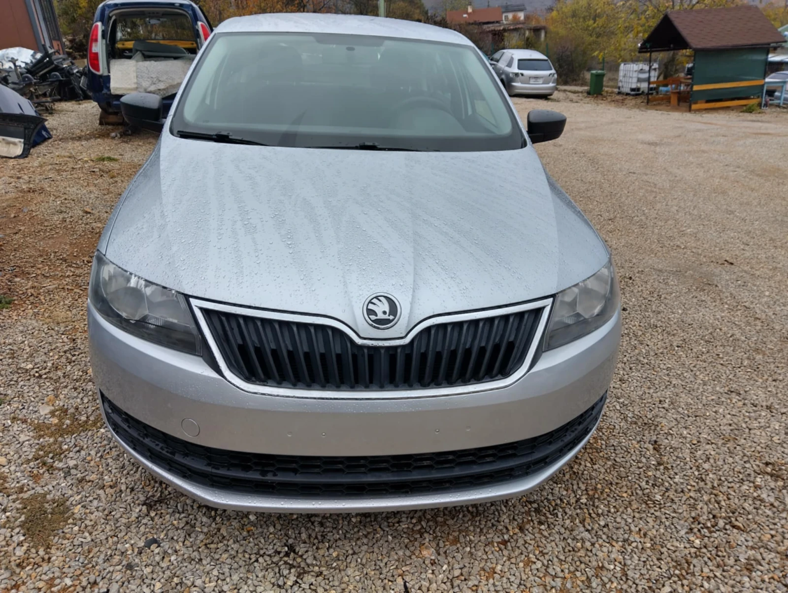 Skoda Rapid 1.2i - изображение 2