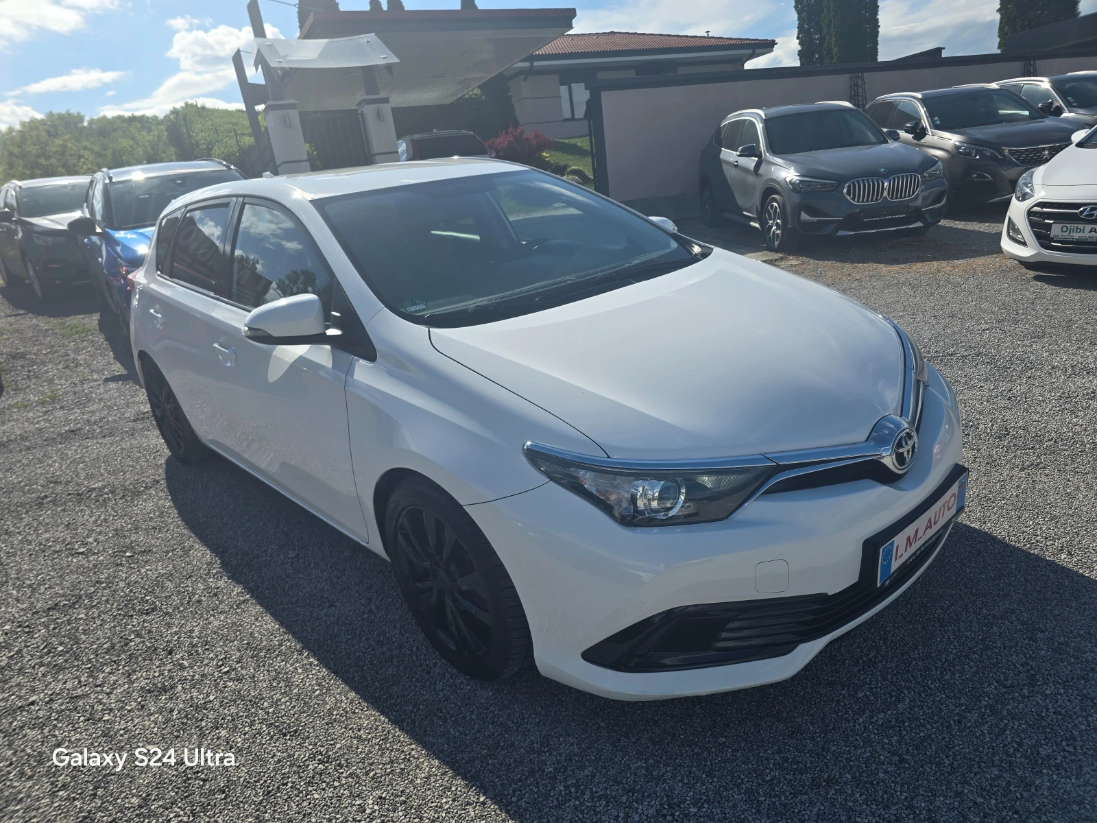 Toyota Auris 1.33VVTI-100K.C-EURO6 - изображение 3