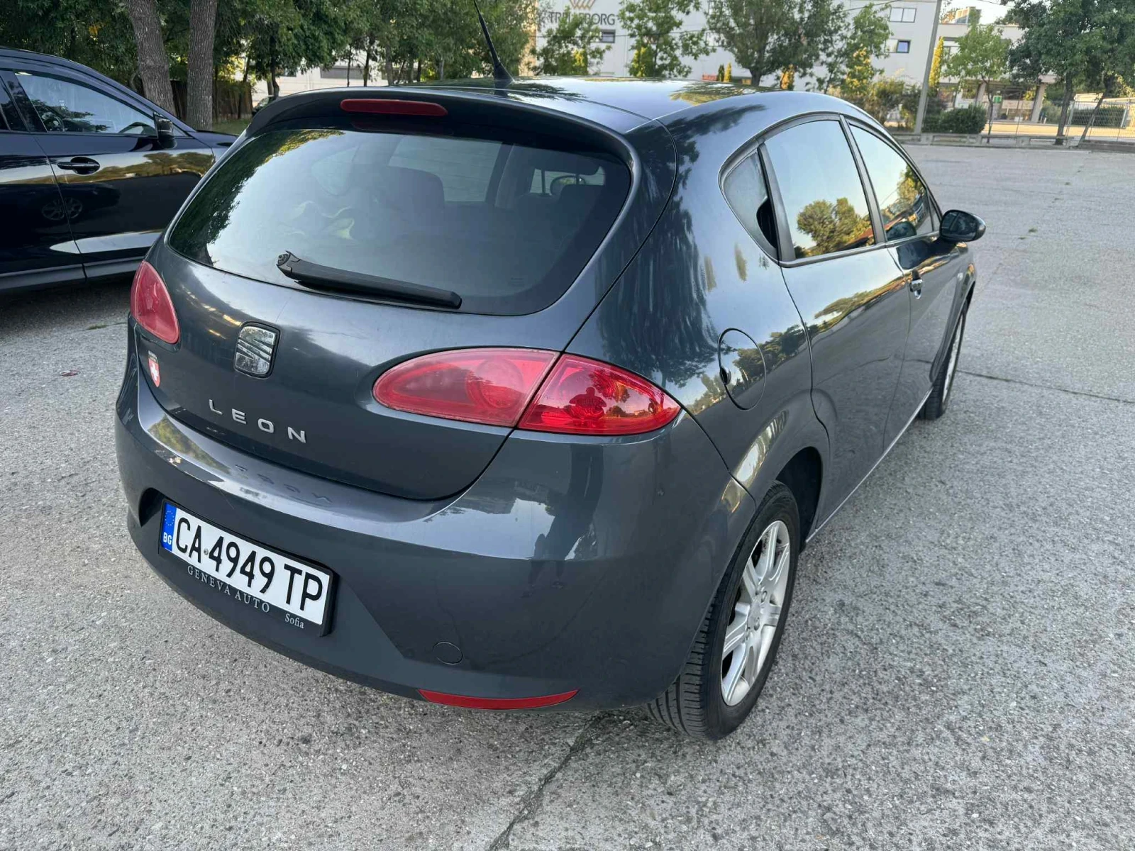 Seat Leon 1.6 - изображение 6