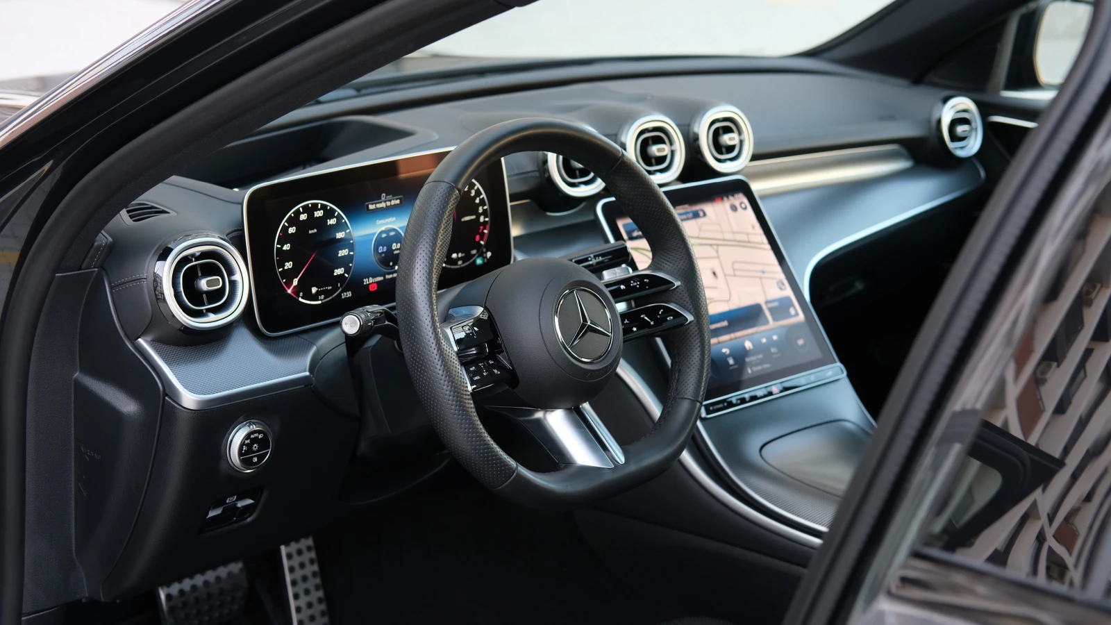 Mercedes-Benz C 300 e AMG Line | Mobile.bg   11