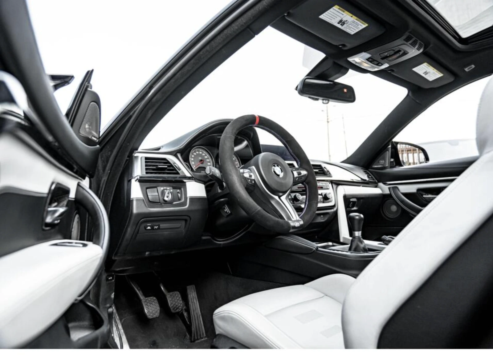 BMW M4 MANUAL GEAR - изображение 6