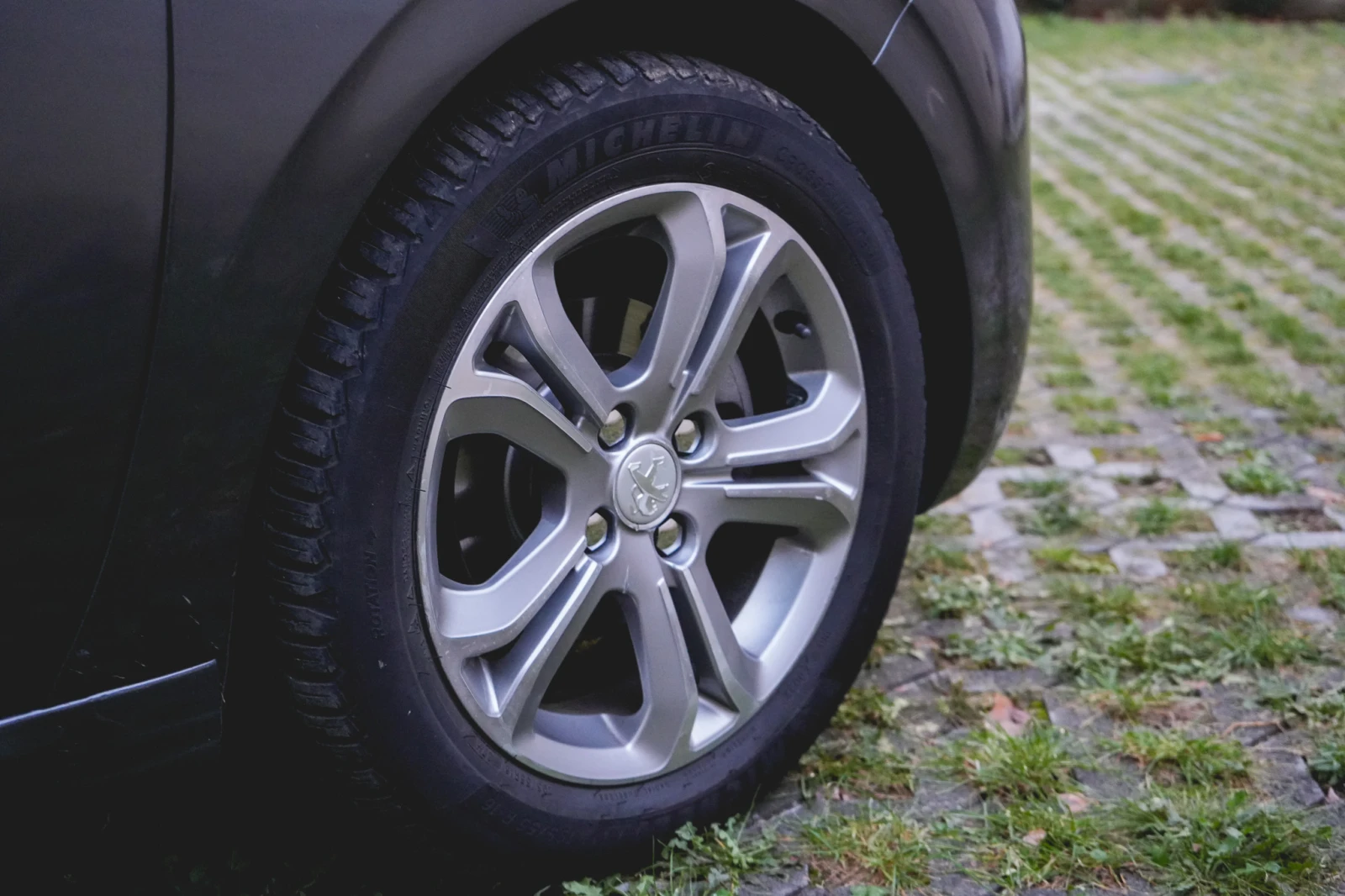 Peugeot 208 1.6 eHDi - изображение 3