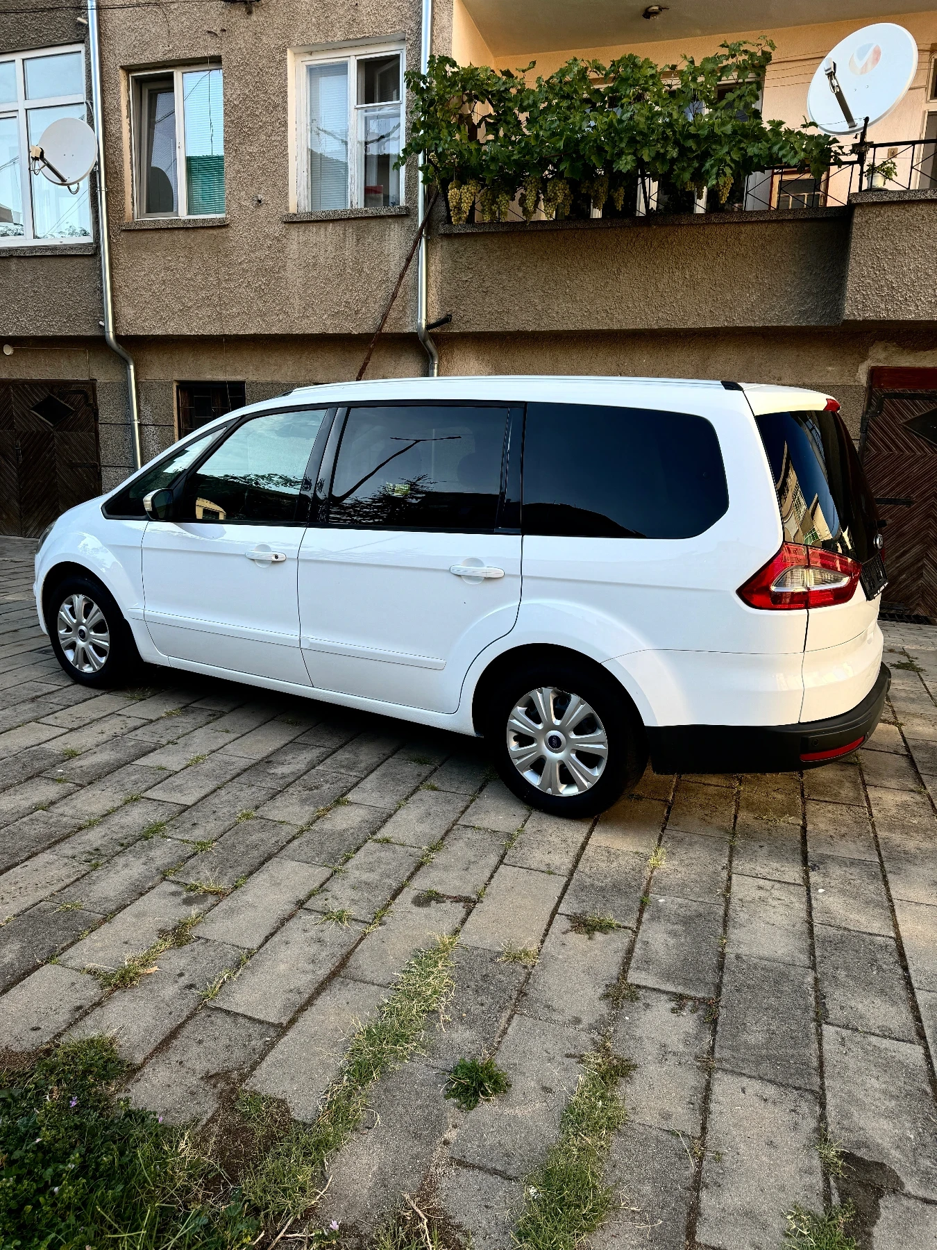 Ford Galaxy 2.0D Galaxy Trend - изображение 3