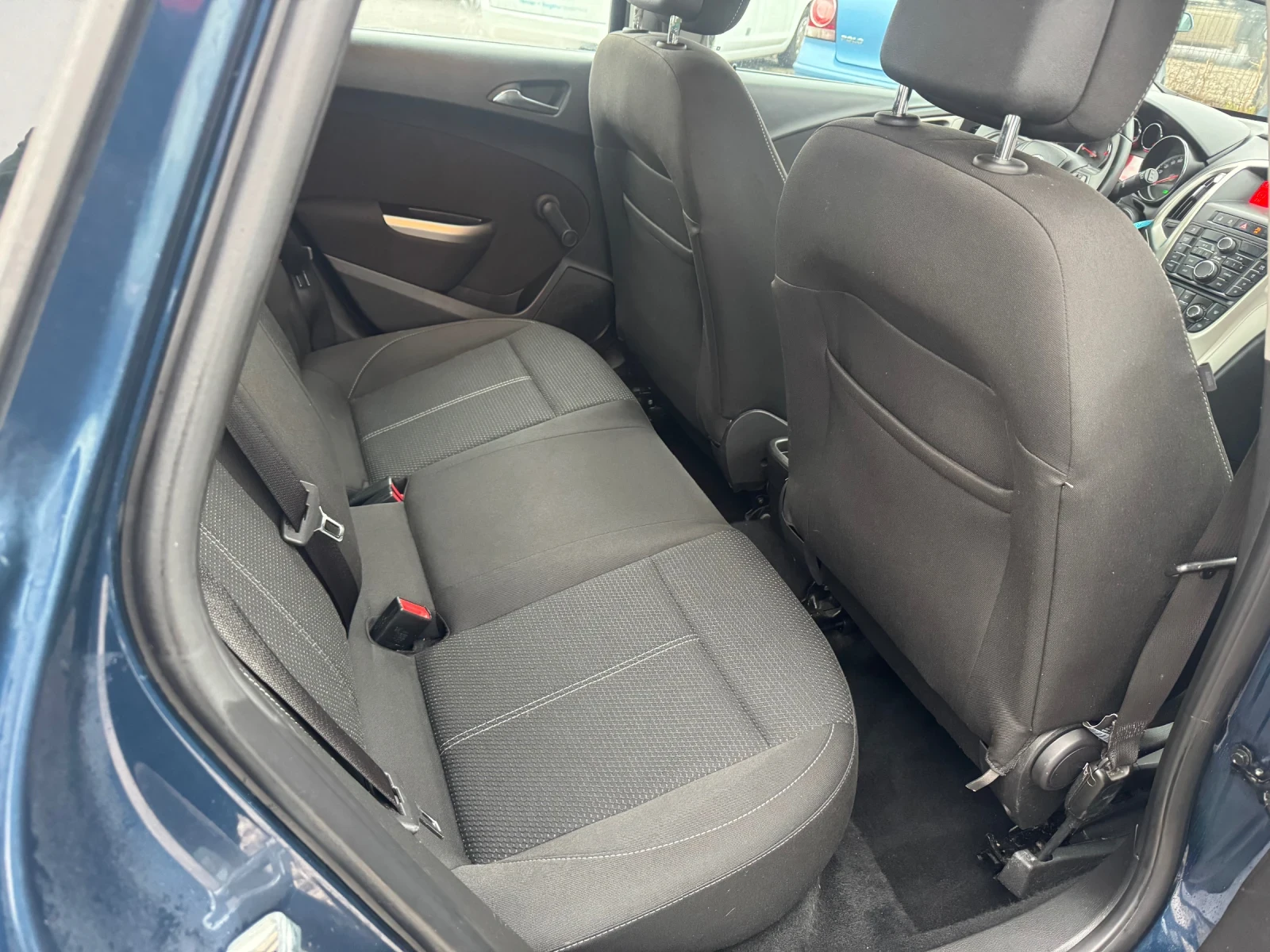 Opel Astra 1.7 CDTI 6ck KLIMATR  - изображение 10