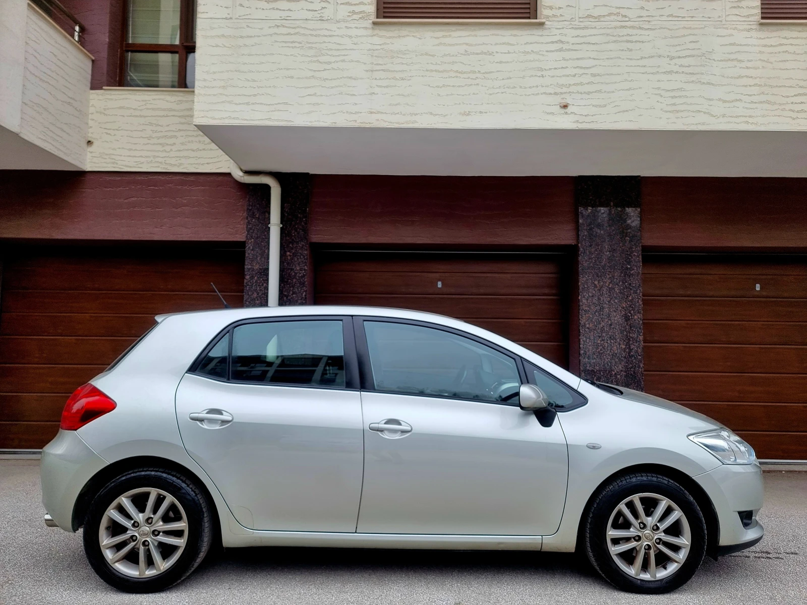 Toyota Auris * 1.6* 124*  | Mobile.bg � ����������� 7