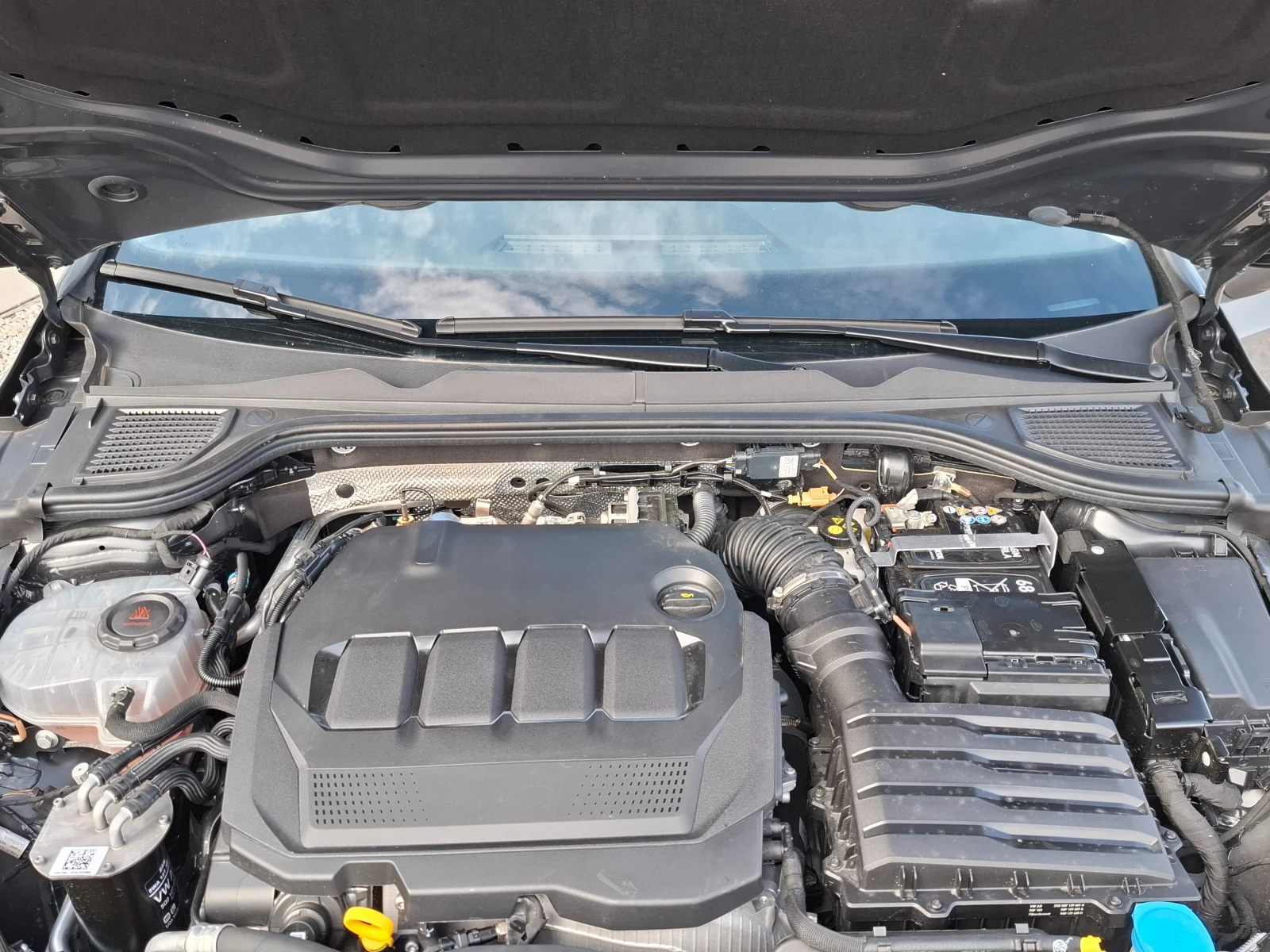 VW Golf 2.0TDI/Euro6E/НОВ!!!, снимка 16 - Автомобили и джипове - 53942729