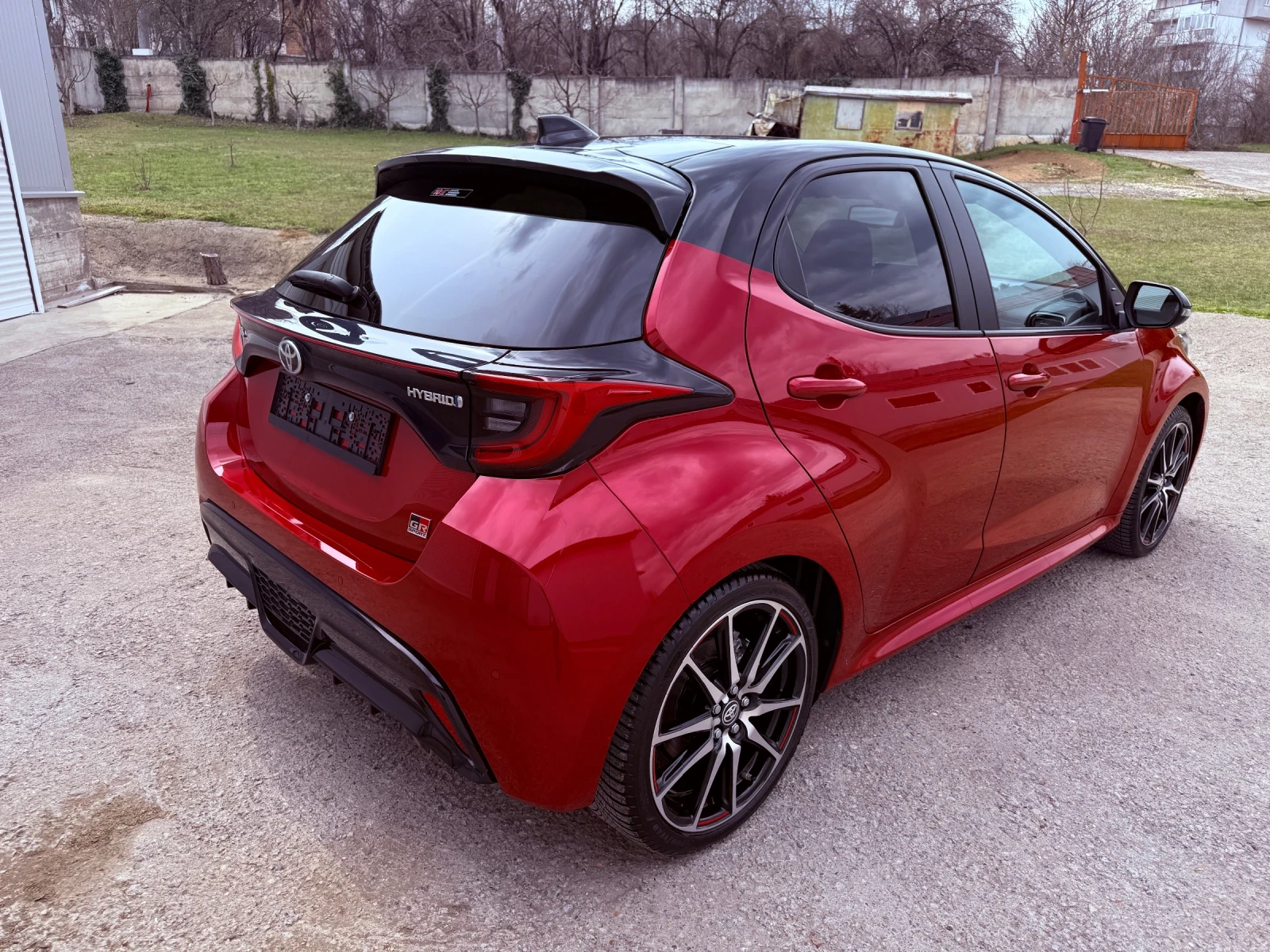 Toyota Yaris Hibrid, GR, 22000 km, снимка 5 - Автомобили и джипове - 53990144