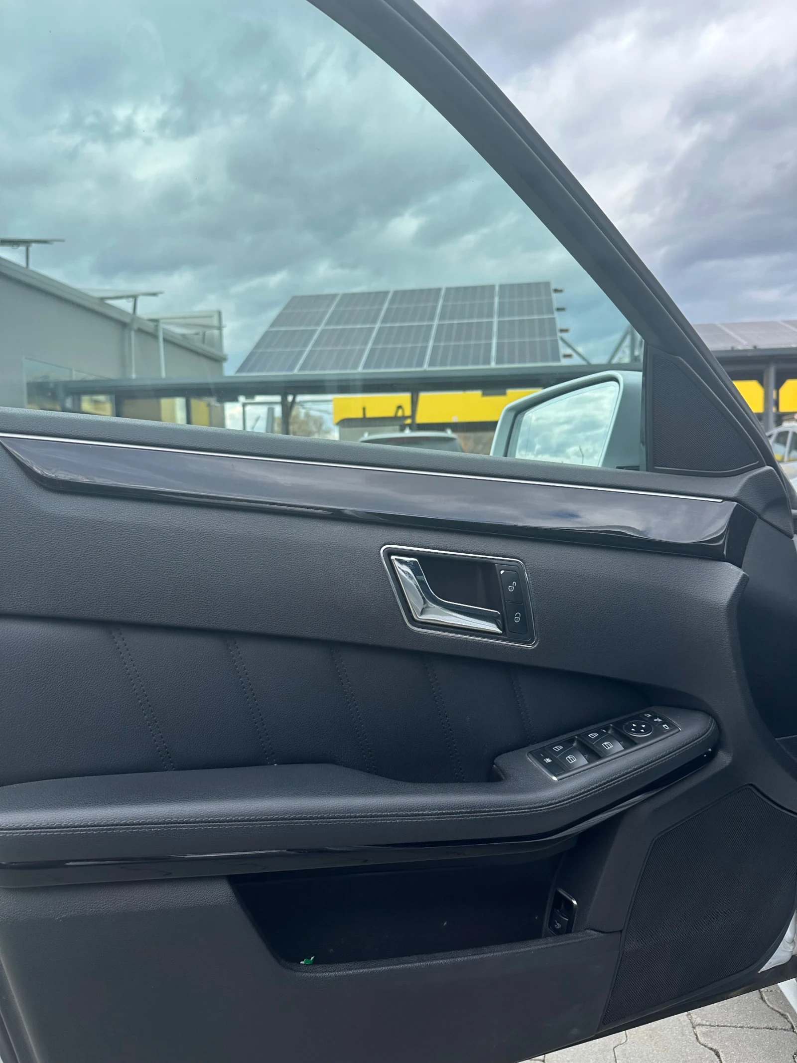 Mercedes-Benz E 350 Cdi 350, снимка 5 - Автомобили и джипове - 54407168