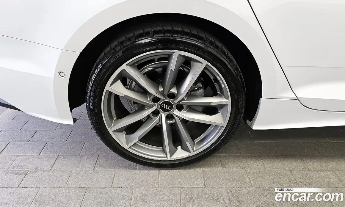 Audi A5 40 TFSI Quattro Sportback, Distronoc, HeadUp, Обду, снимка 5 - Автомобили и джипове - 54615314