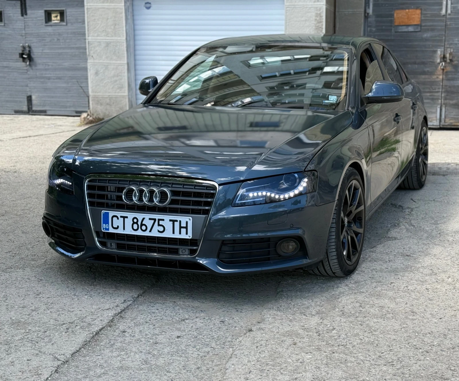 Audi A4 2.0TDI BI-Xenon B&O, снимка 2 - Автомобили и джипове - 54884530